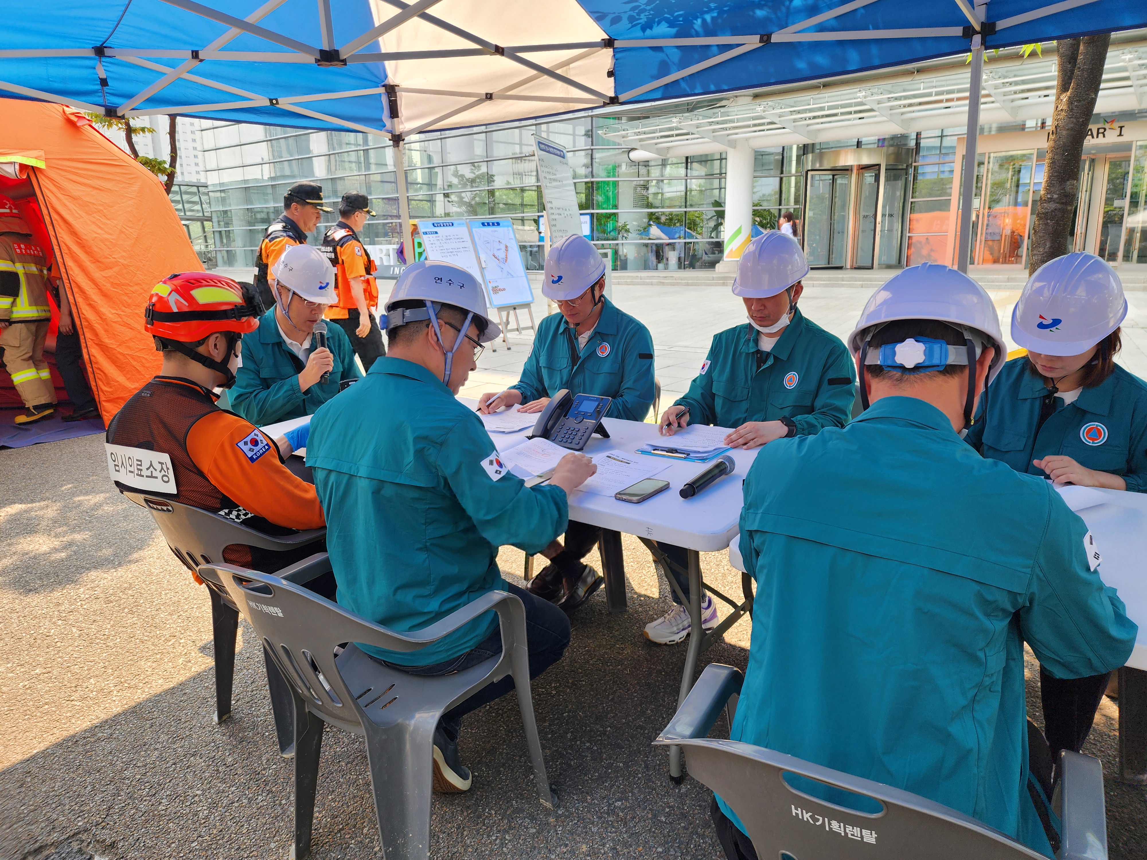 연수구가 행정안전부 주관 2025년 재난 대응 안전한국훈련 평가에서 4년 연속 우수기관으로 선정되는 쾌거를 이뤘다